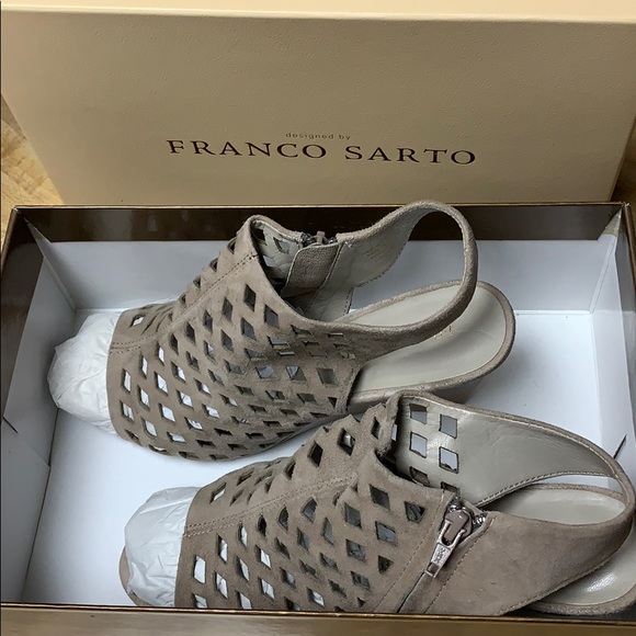 Franco Sarto suede taupe sandals - Picture 10 of 10